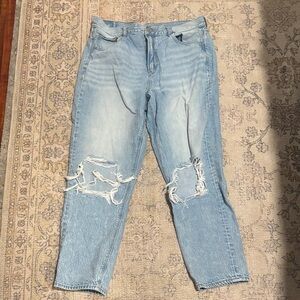 American Eagle Distressed Light Blue Mom Jeans